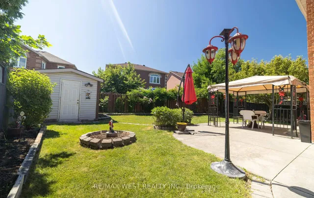 Additional image 38 of 52 Amantine Cres