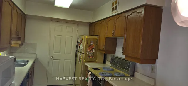 Additional image 10 of 175 Bamburgh Circ Unit 402