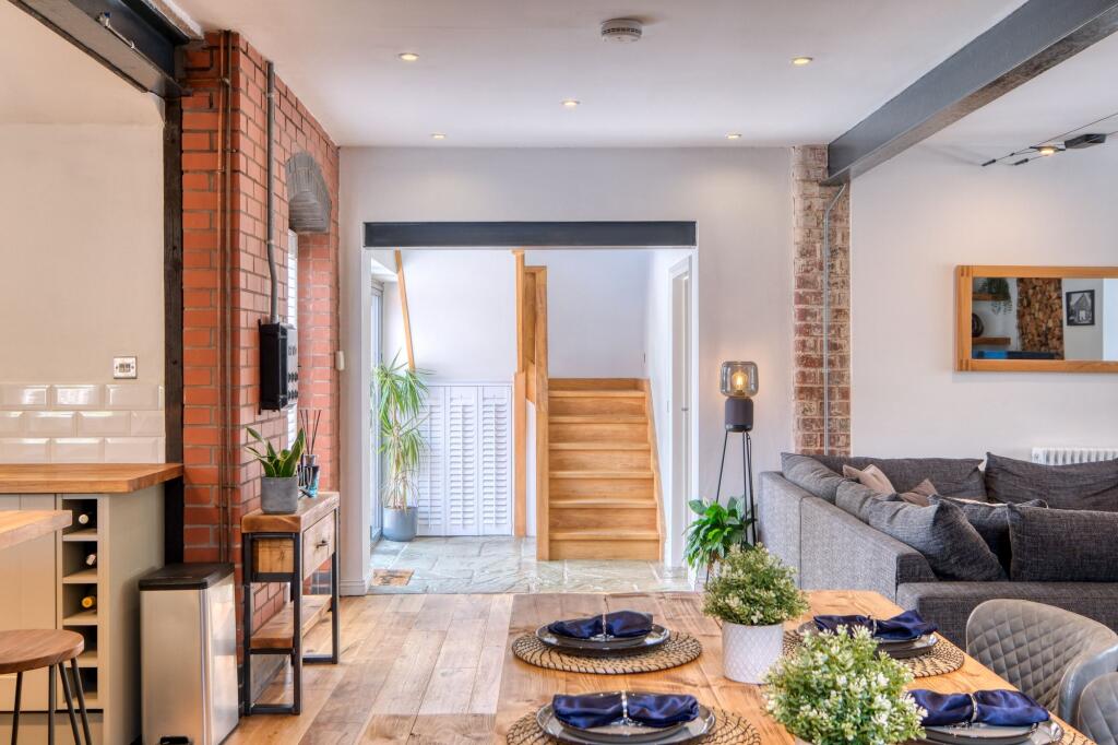 Additional image 9 of Birmingham Road, Marlbrook, B61