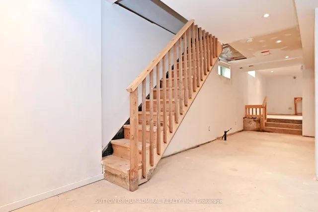 Additional image 17 of 43 Bristol Ave