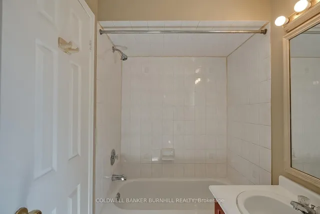 Additional image 24 of 9 Wakefield Lane