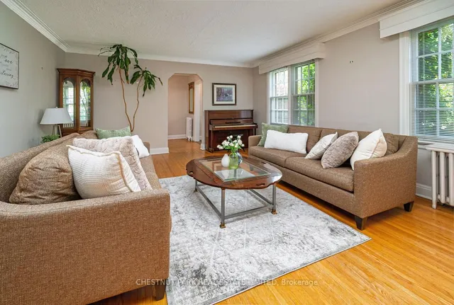 Additional image 5 of 233 Yonge Blvd