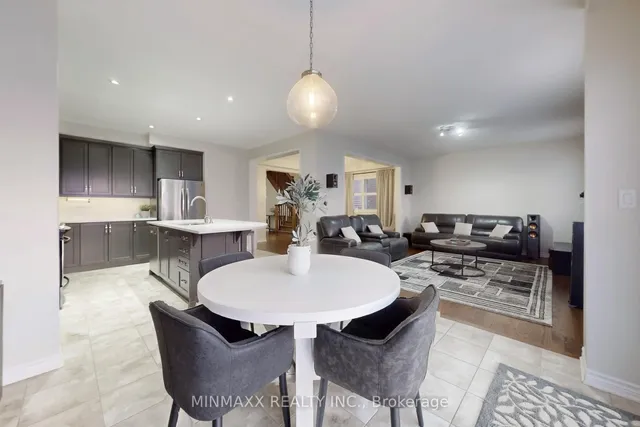 Additional image 21 of 107 Locker Pl