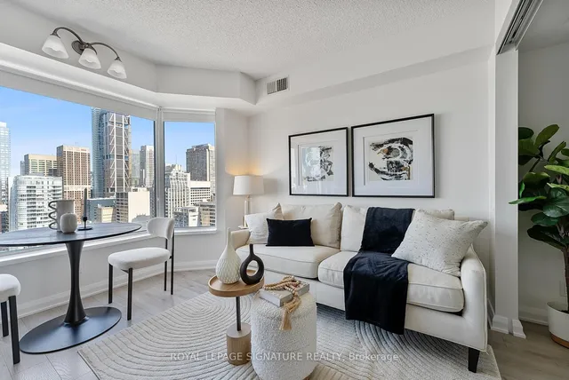 Additional image 10 of 155 Yorkville Ave Unit 2706