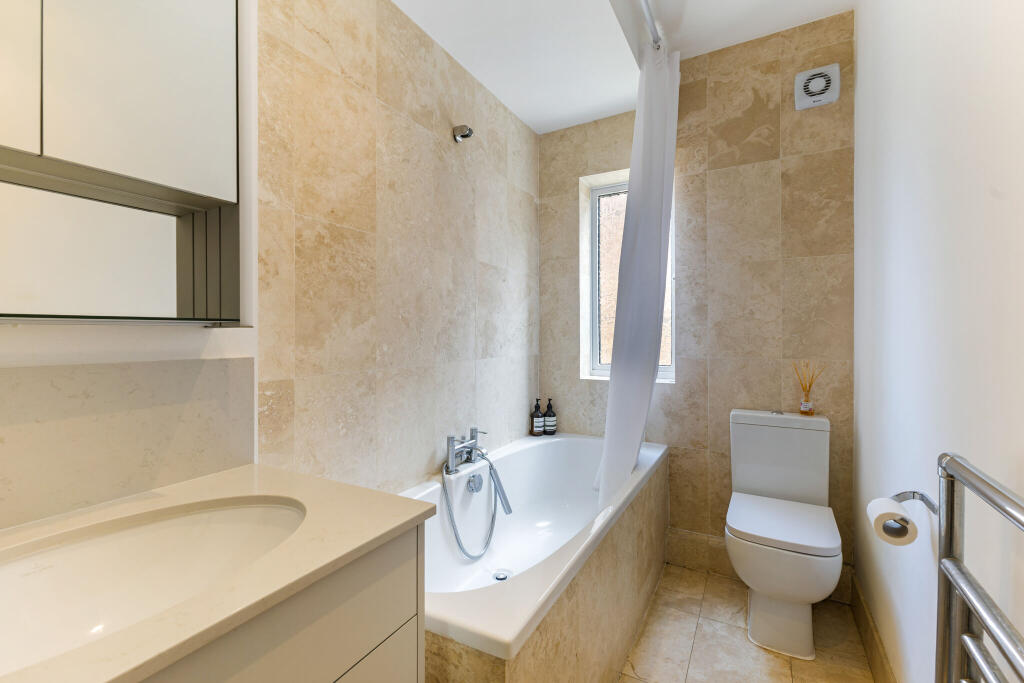 Additional image 8 of Park Rise, Harpenden, AL5