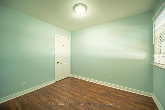 Additional image 20 of 21 Stanley Crt