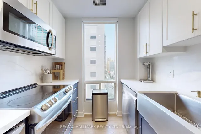 Additional image 14 of 85 Bloor St Unit 1402