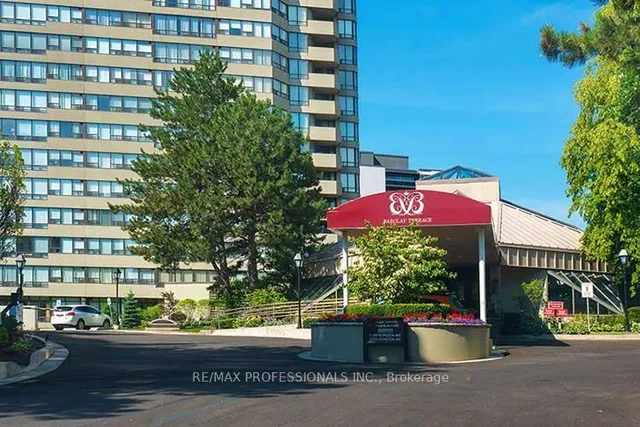 1300 Islington Ave Unit 702