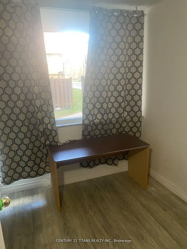 Additional image 17 of 4064 Lawrence Ave Unit 210