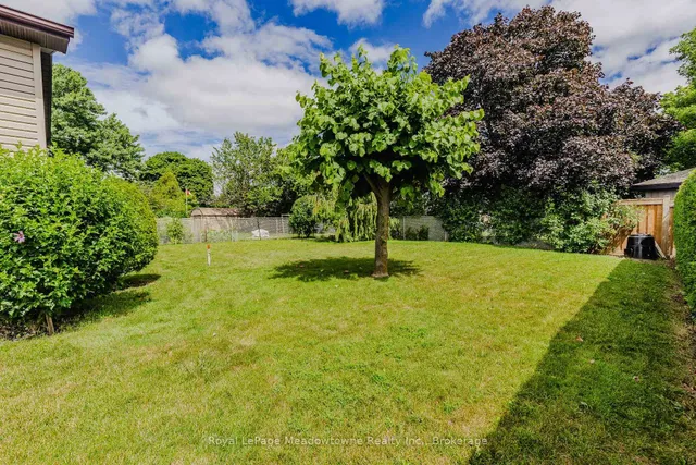 Additional image 44 of 840 Cedarbrae Ave