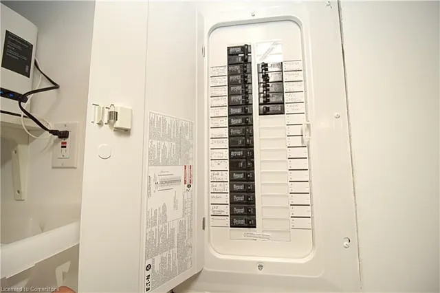 Additional image 37 of 109 Warren Ave