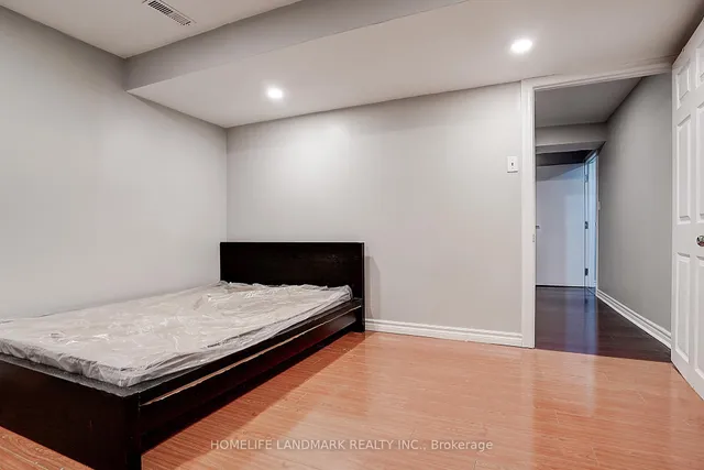 Additional image 41 of 15 Saintsbury Sq