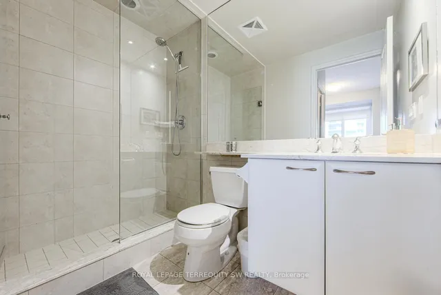 Additional image 14 of 628 Fleet St Unit 703