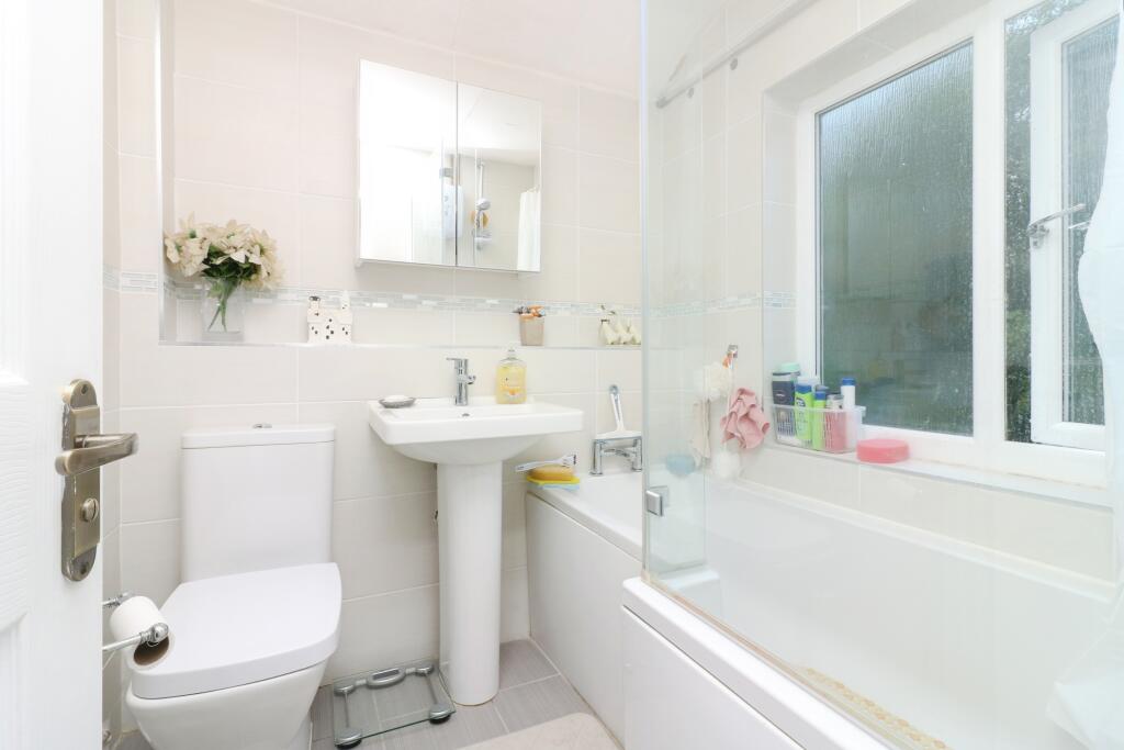 Additional image 10 of Howlands, Welwyn Garden City, AL7