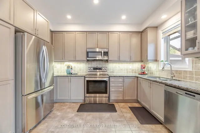 Additional image 11 of 43 Midcrest Circ