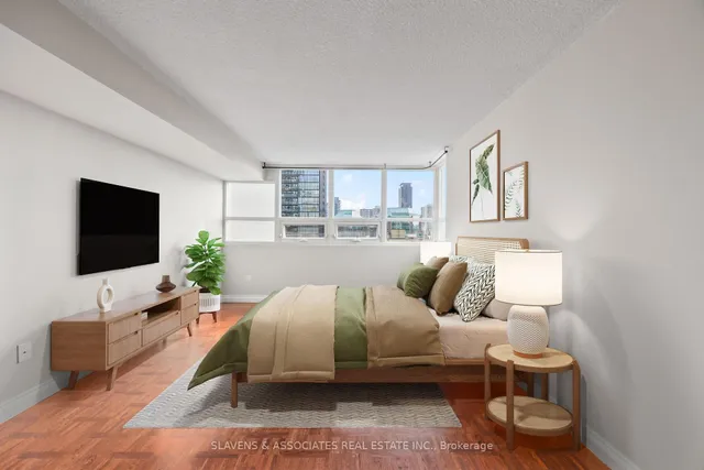 Additional image 12 of 71 Charles St Unit 1502