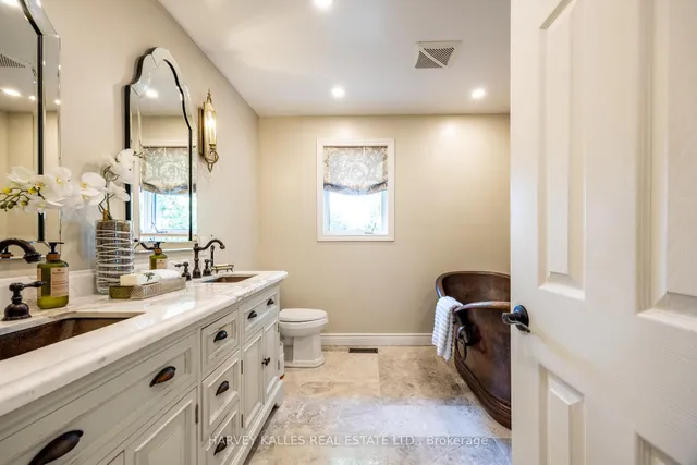 Additional image 26 of 315 Yonge Blvd