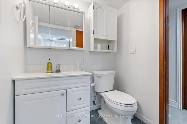 Additional image 22 of 15 Lockton Cres