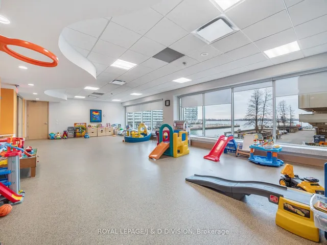 Additional image 25 of 10 Queens Quay Unit 706