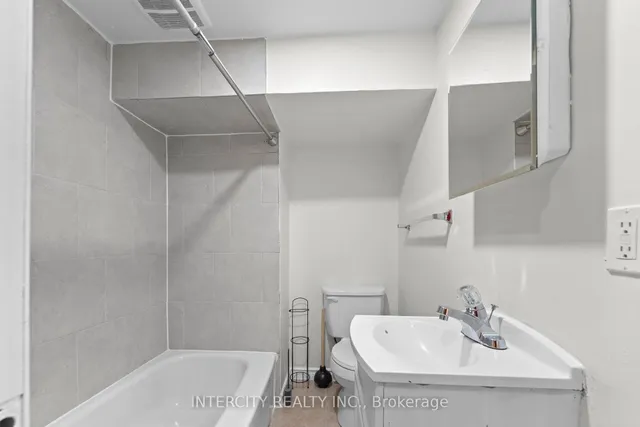 Additional image 47 of 3 Gervais Dr