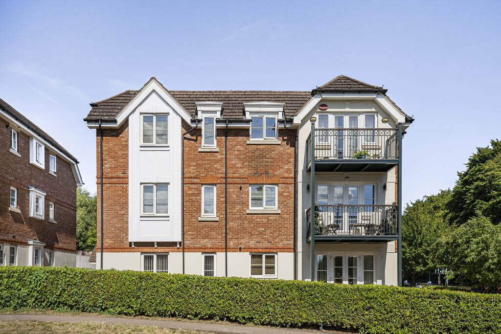 Canonsfield Road, Welwyn, AL6