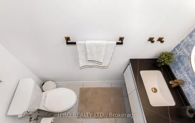 Additional image 28 of 1562 Denison Pl