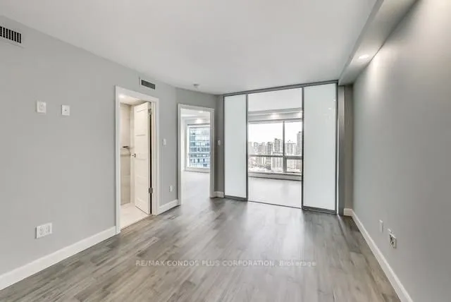 Additional image 11 of 1001 Bay St Unit 2705