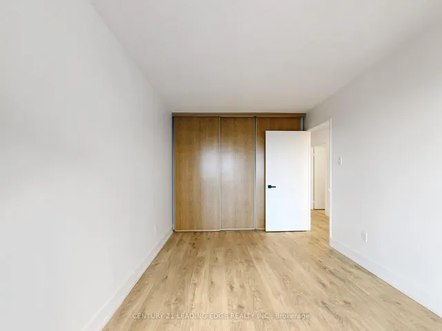 Additional image 31 of 350 Alton Towers Circ Unit 506