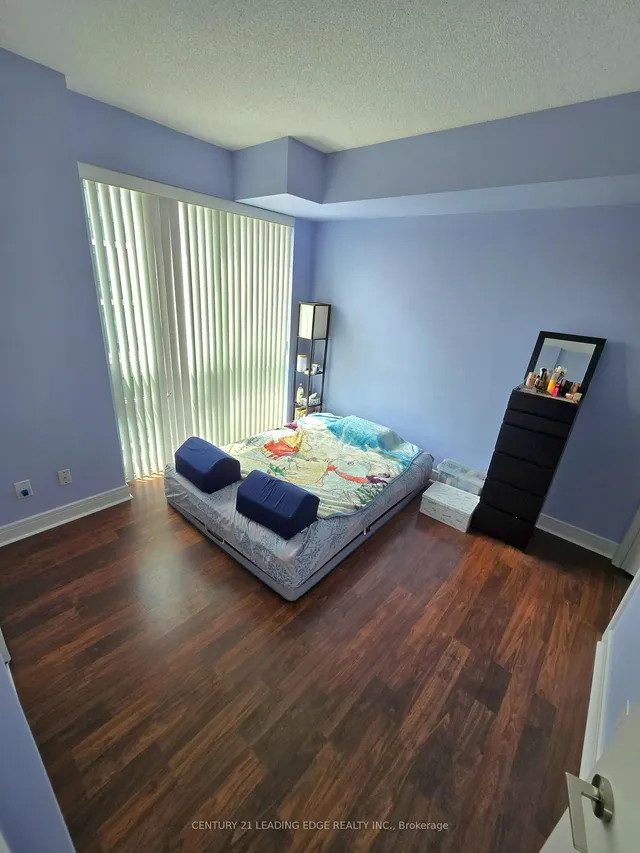 Additional image 15 of 35 Brian Peck Cres Unit 914