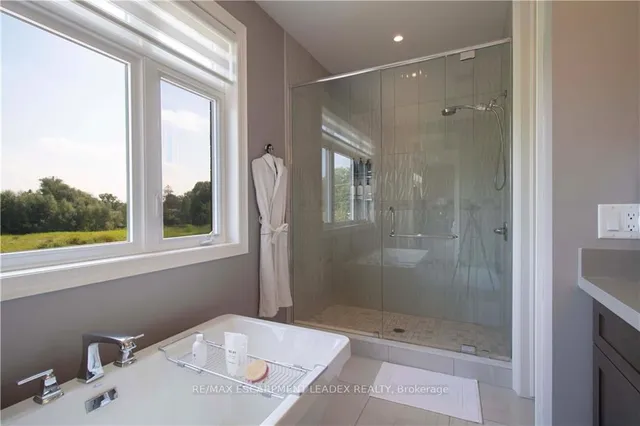 Additional image 27 of 19 SECINARO Ave