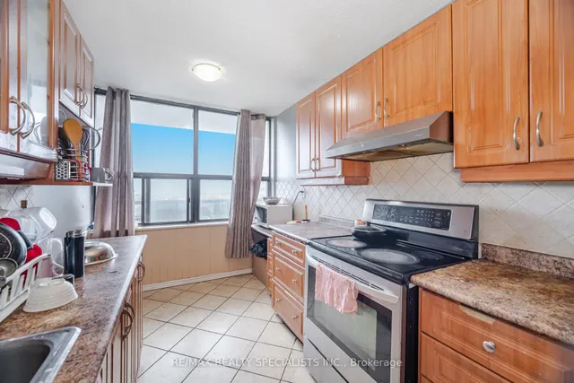 Additional image 12 of 21 KNIGHTSBRIDGE Rd Unit 1507