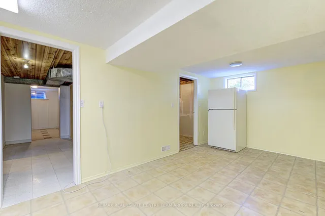 Additional image 25 of 28 Burgby Ave