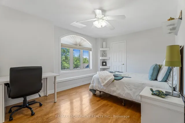 Additional image 21 of 22 Shadeland Cres