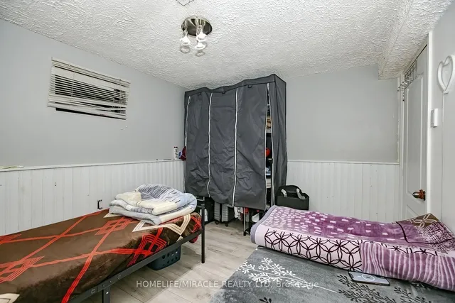 Additional image 44 of 46 Reigate Ave