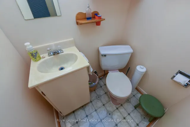 Additional image 23 of 33 Deloraine Dr