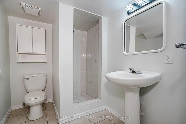 Additional image 48 of 77 Glenstroke Dr