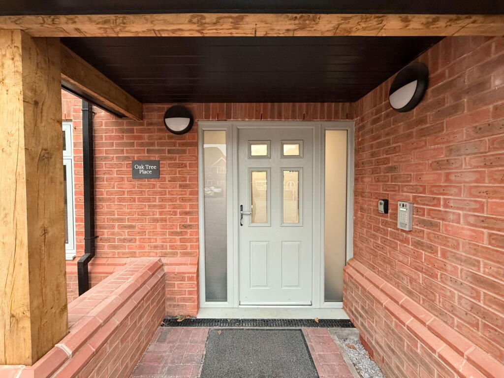 Additional image 5 of OAK TREE PLACE, Ground Floor Apartment, Shirley