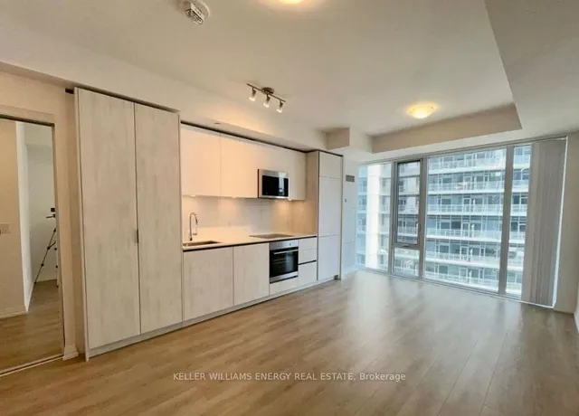 Additional image 4 of 8 Widmer St Unit 4008