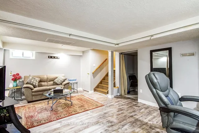 Additional image 25 of 59 Kenninghall Blvd Unit 17