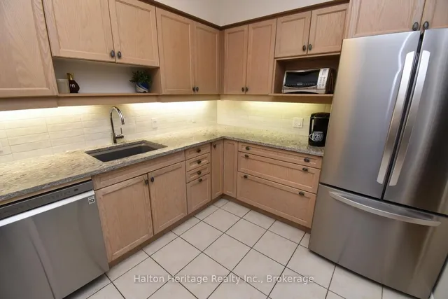 Additional image 17 of 77 Governors Rd Unit 509