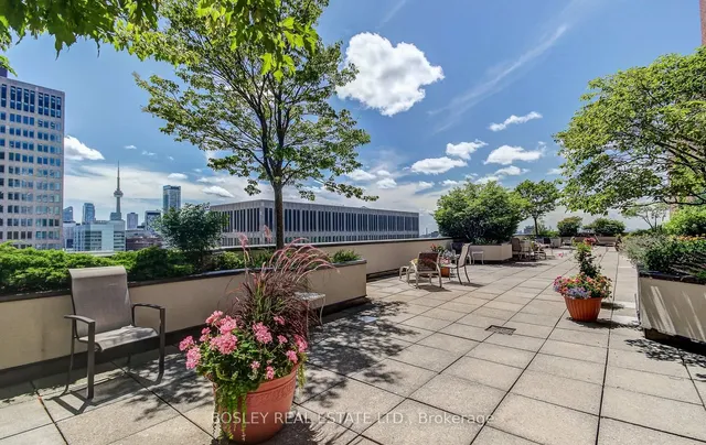 Additional image 36 of 62 Wellesley St Unit 702