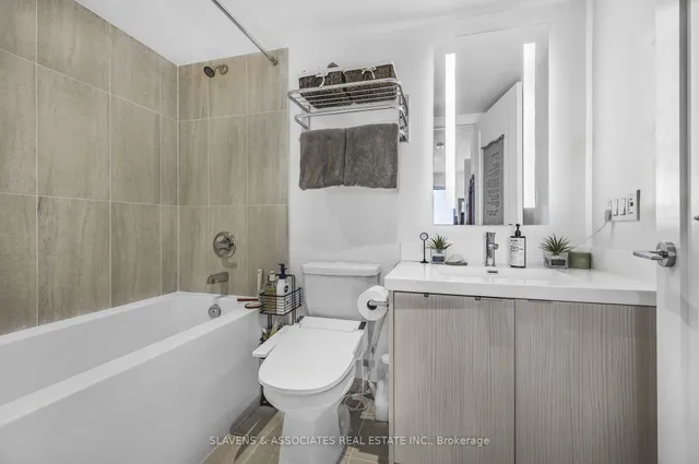 Additional image 21 of 5 Mabelle Ave Unit 2633