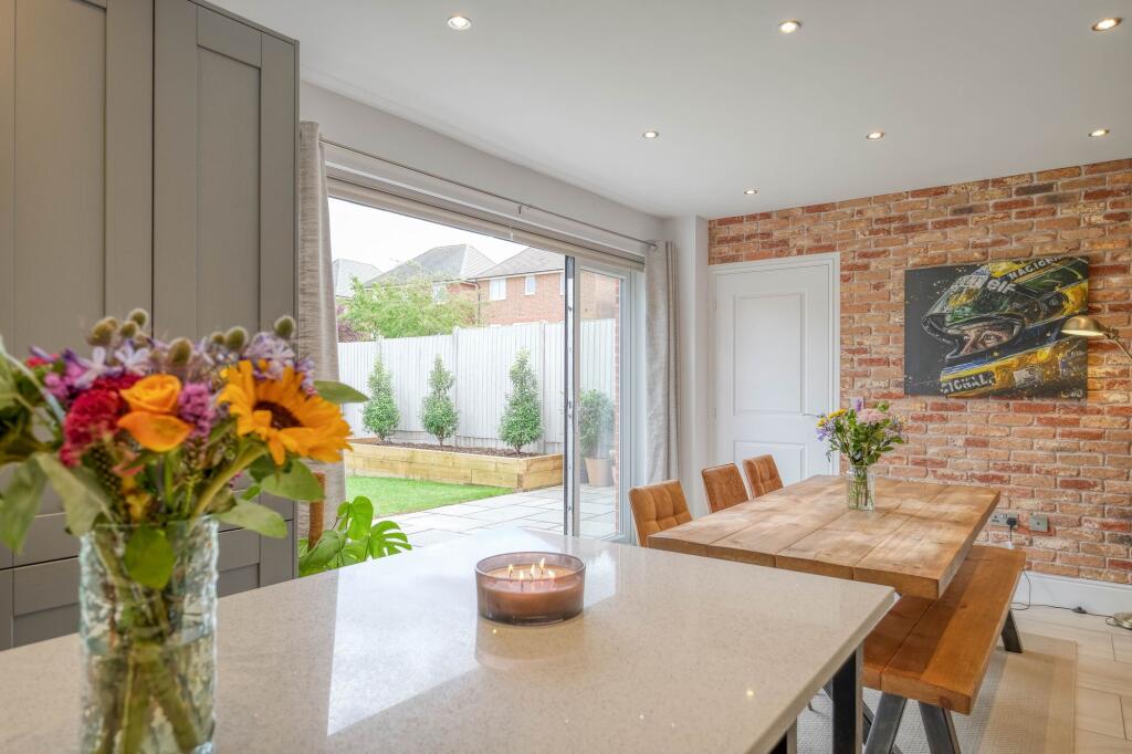 Additional image 8 of Oakengates Close, Webheath, B97