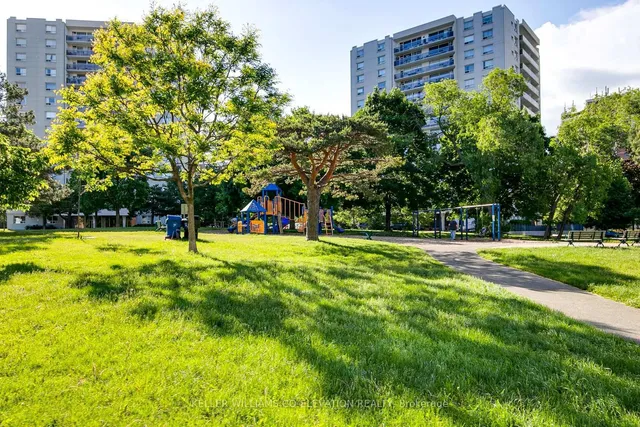 Additional image 31 of 25 Fontenay Crt Unit 1104