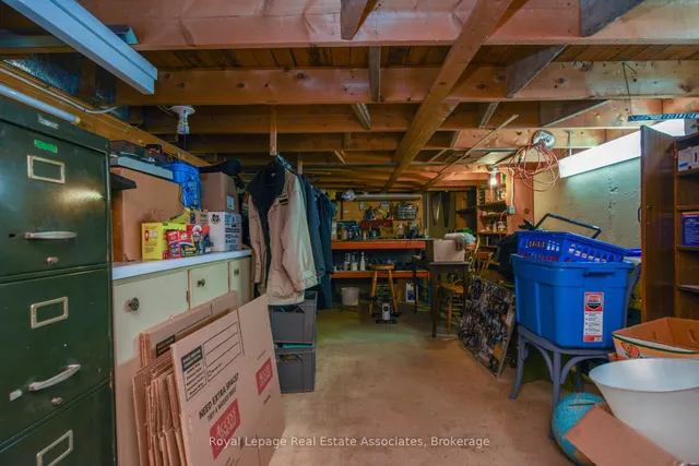 Additional image 24 of 33 Deloraine Dr