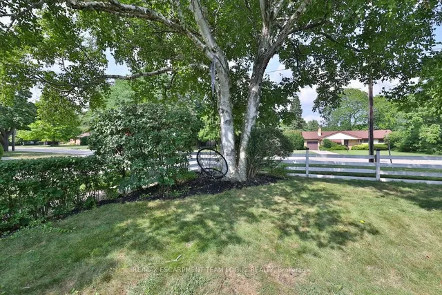 Additional image 5 of 3530 Walmer Rd