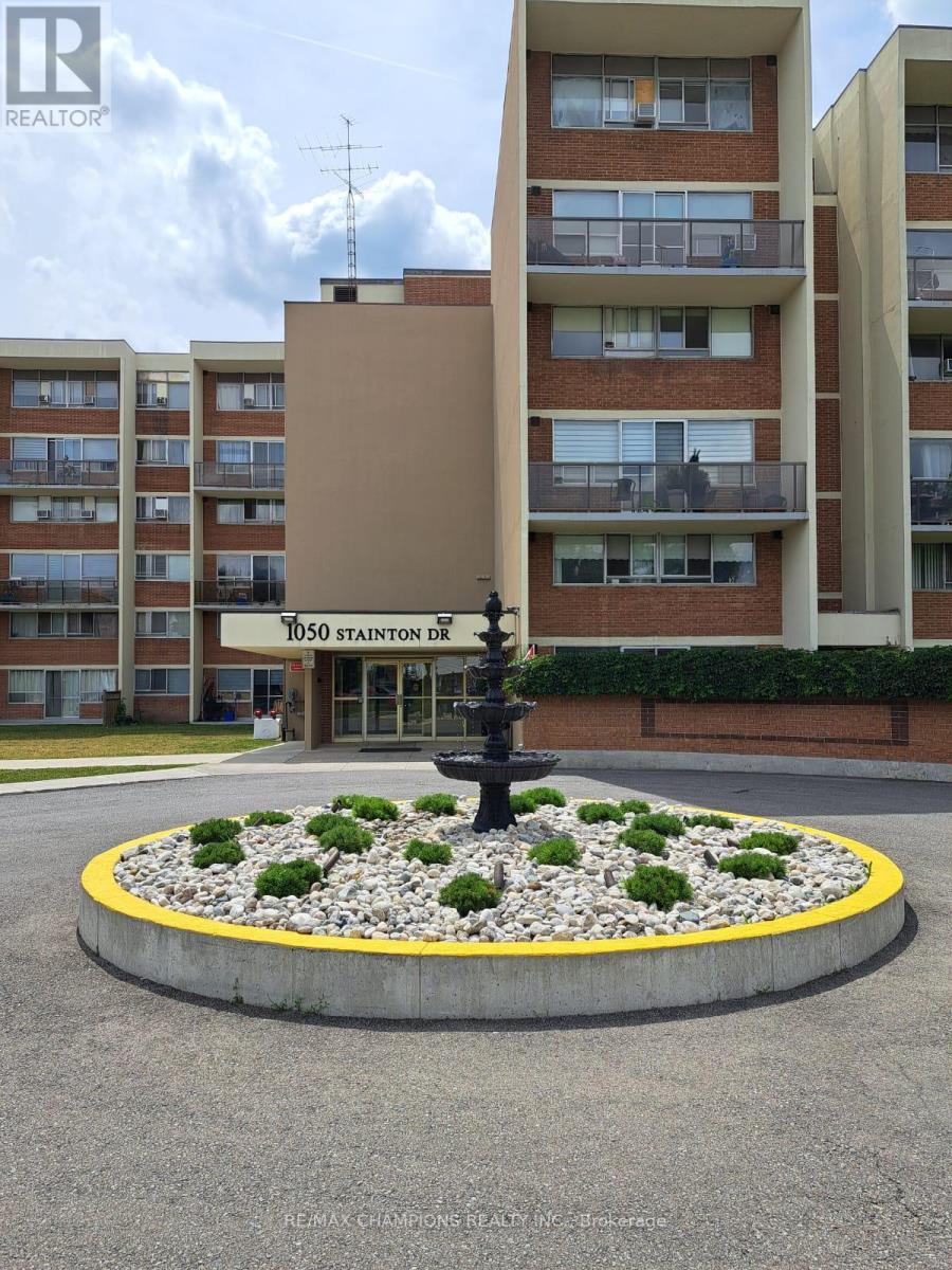 Property image for 112 - 1050 STAINTON DRIVE E|Mississauga (Erindale), Ontario L5C2T7