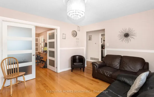 Additional image 12 of 161 Kingsbridge Garden Circ