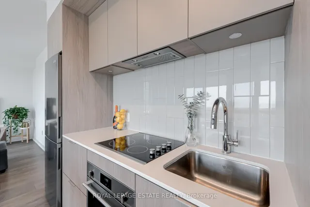 Additional image 9 of 130 River St Unit 2310