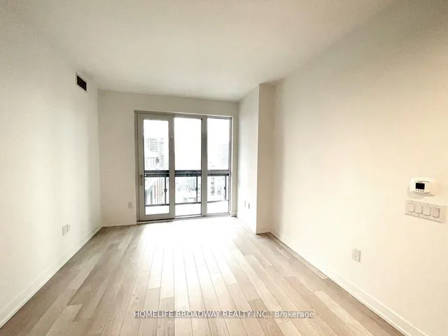 Additional image 24 of 39 Roehampton Ave Unit 1504